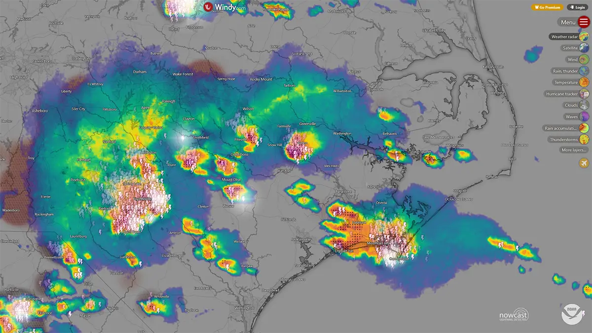 Nowcast radar and lighting in the US via windy Screenshot