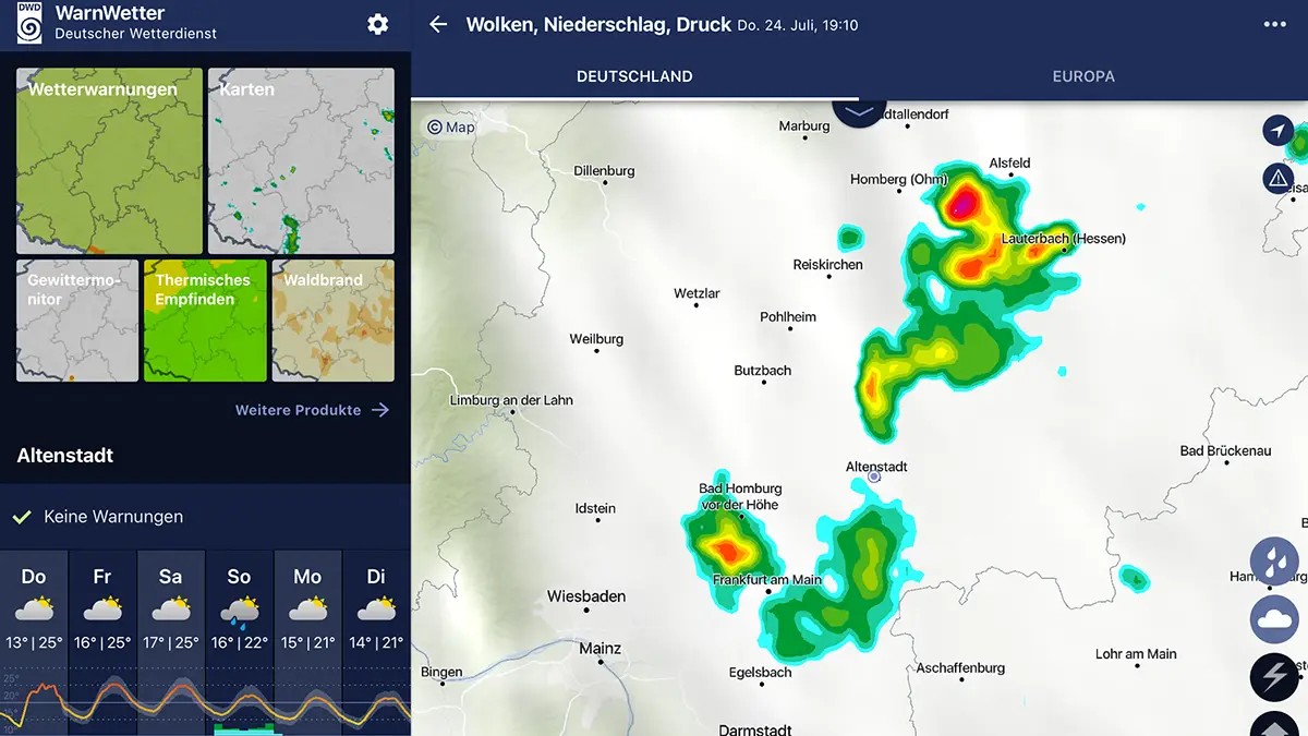 Screenshot of scattered thunderstorm cells visualized in DWD WarnWetter